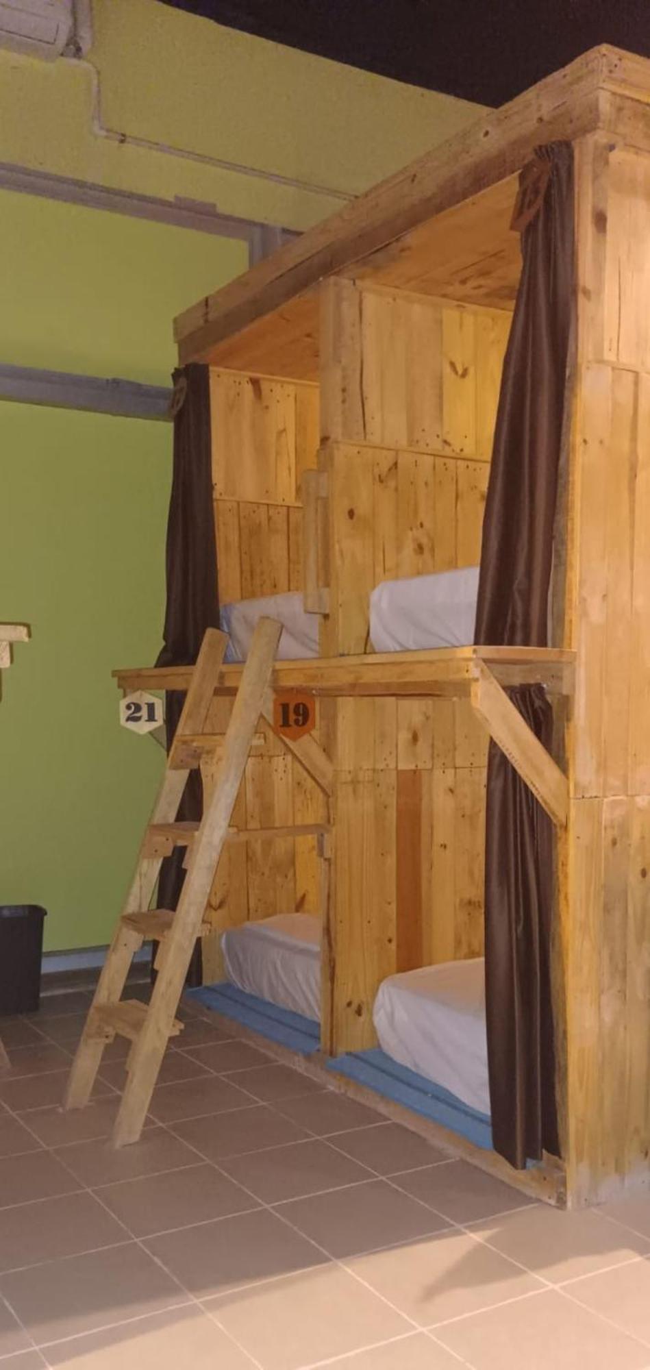 Hostel Tropico 20 Pdc Playa del Carmen Exteriör bild
