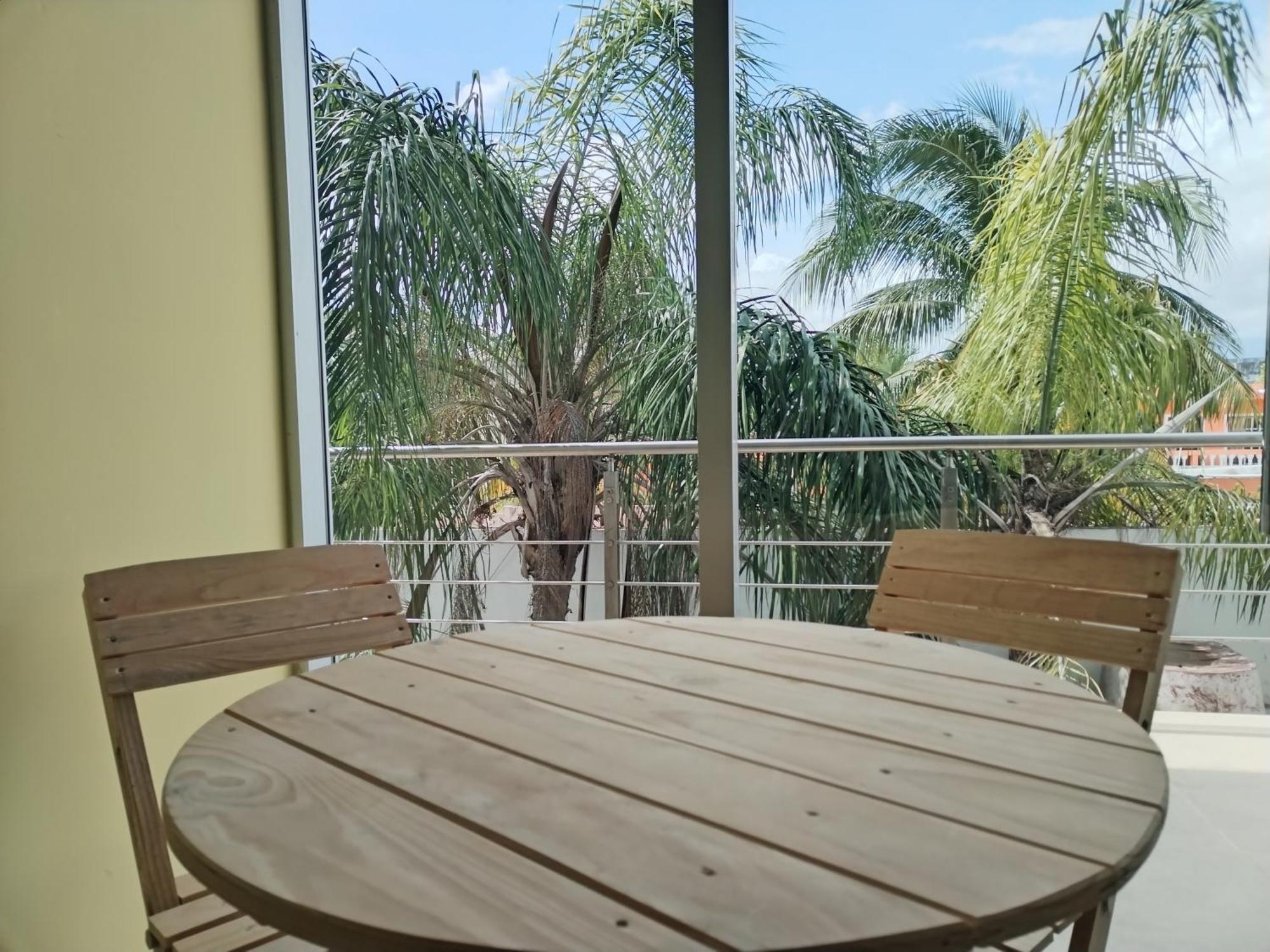 Hostel Tropico 20 Pdc Playa del Carmen Exteriör bild